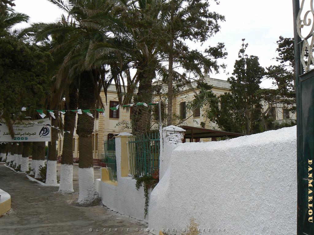BOUISSVILLE (200) une maison ancienne a Bouisville.jpg